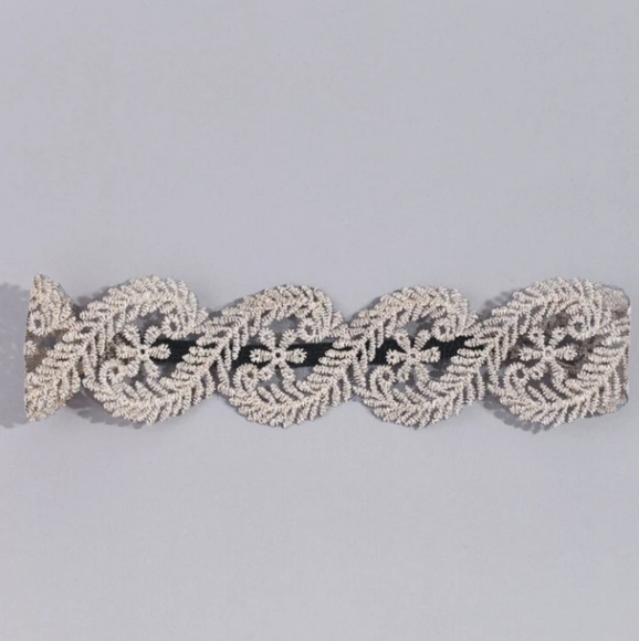 Head Band and Bobby Pins 😍😍😍😍😍 - Picture 6 of 6